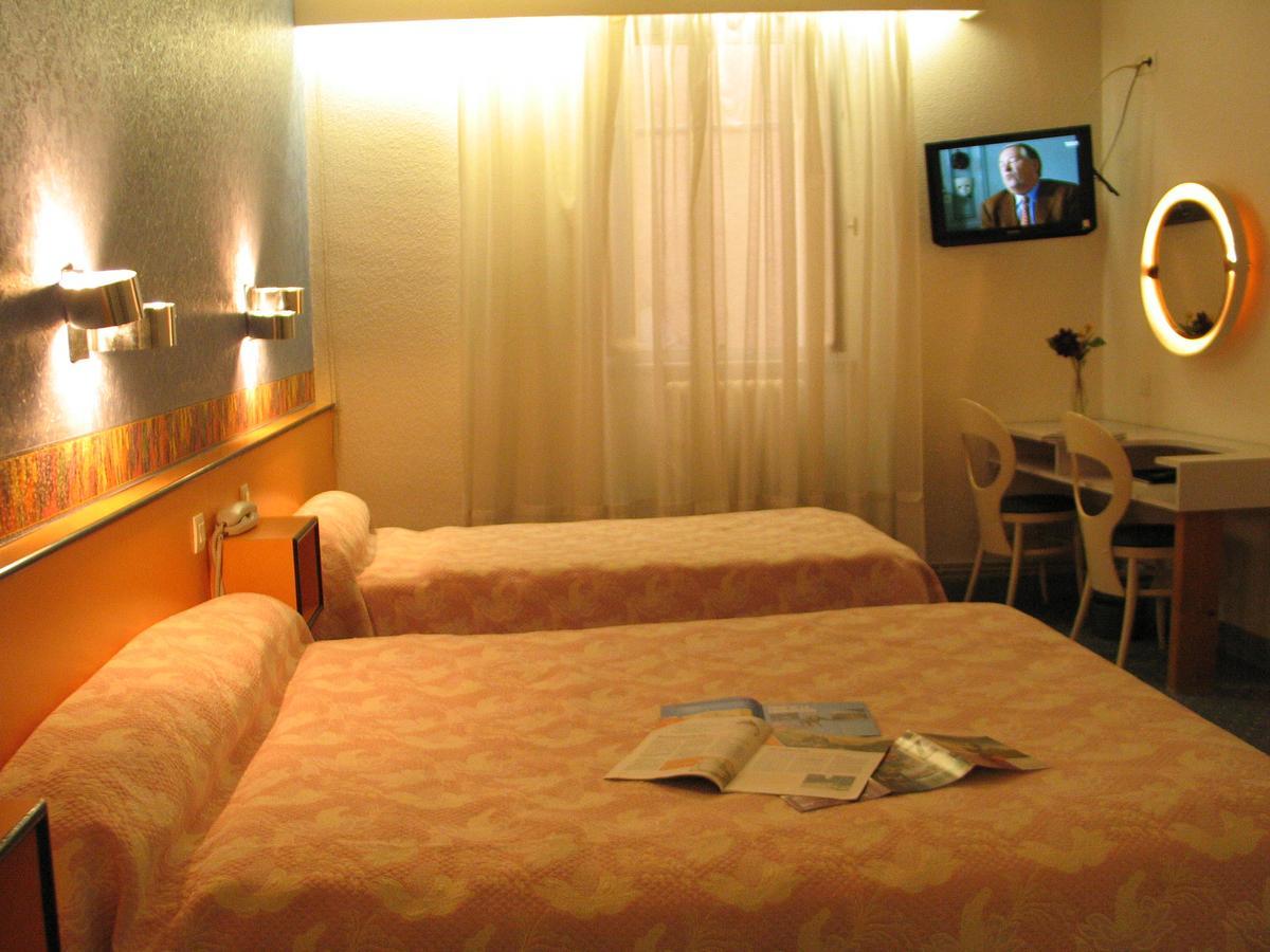 Le Saint Vincent Bed & Breakfast Foix Exterior photo